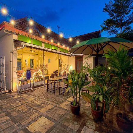 D'Talent Hotel Yogyakarta Exterior photo